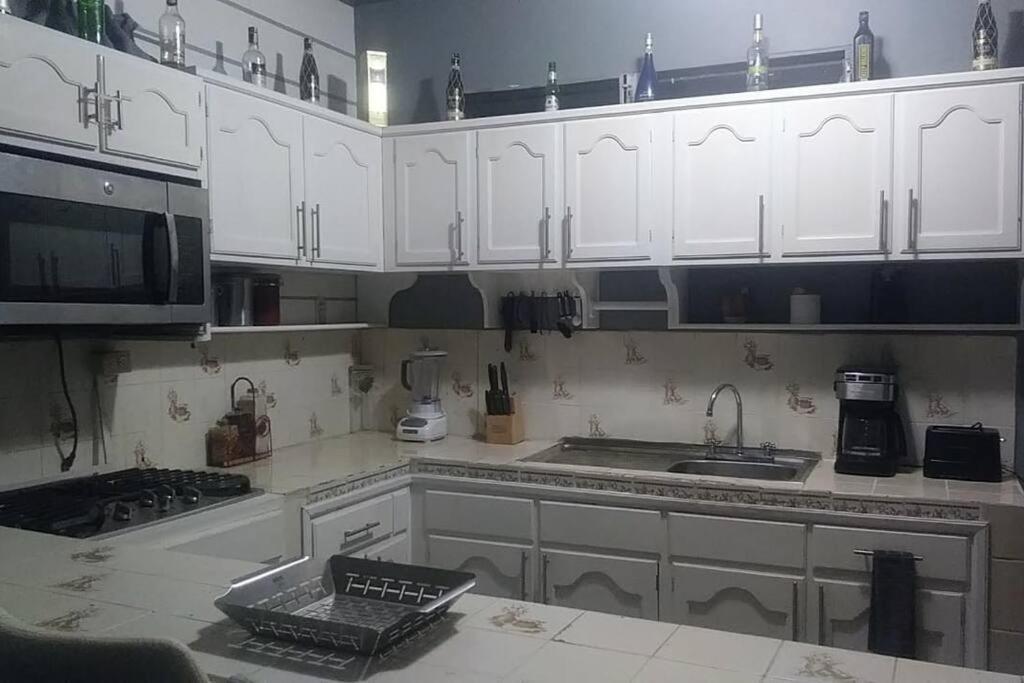 Apartamento Cozy Townhouse & Terrace/Pool La Ceiba Exterior foto